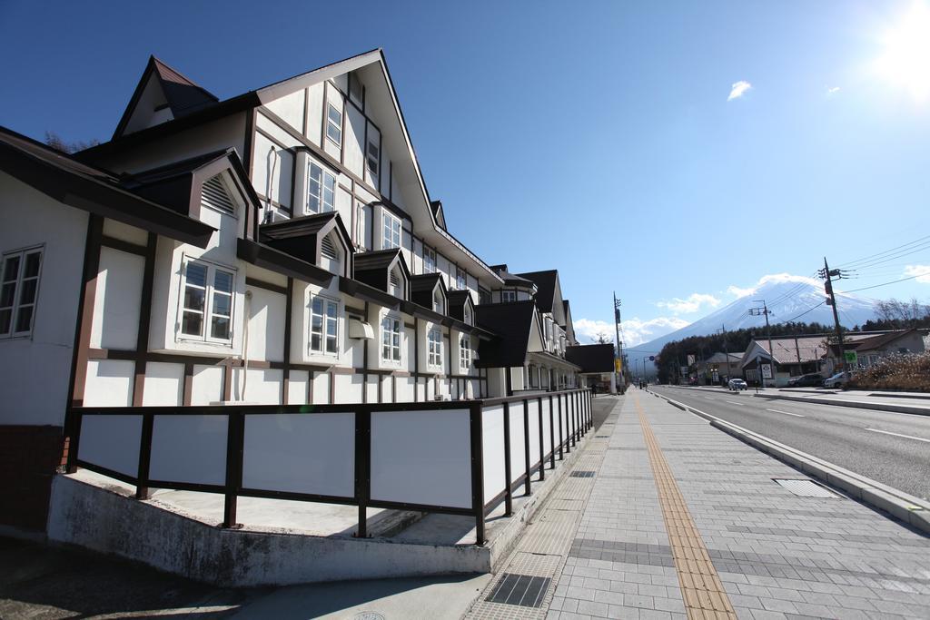 Hotel Camelot Fujikawaguchiko Dış mekan fotoğraf
