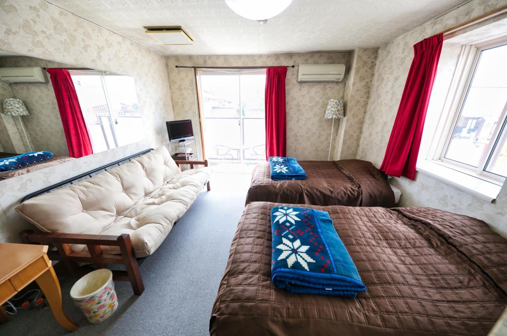 Hotel Camelot Fujikawaguchiko Dış mekan fotoğraf
